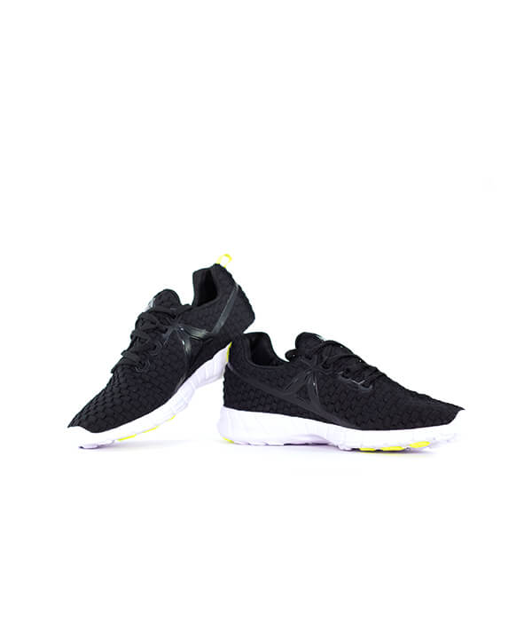 Flyknit black running shoes online