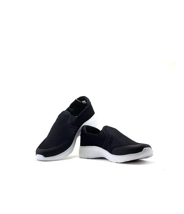 black casual sneakers for men