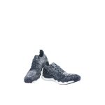 Black and Grey Men`s running shoes 2